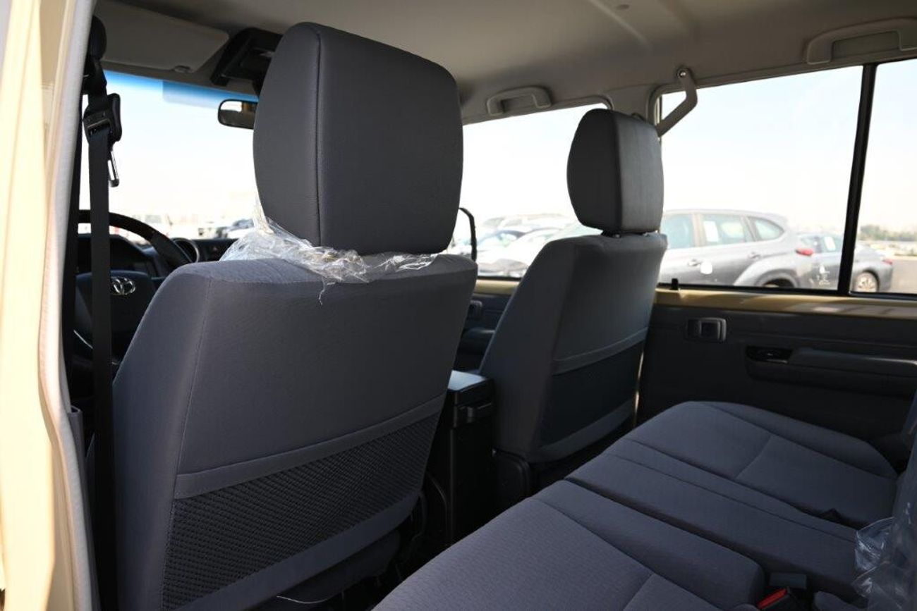 تويوتا لاند كروزر 70 76  LX-Z V8 4.5L TURBO Manual