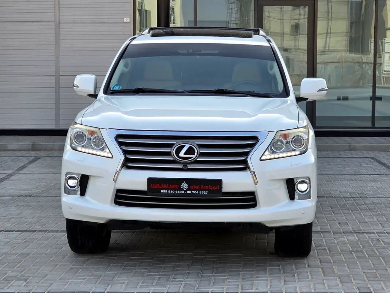 لكزس LX 570 TITANIUM LX570 GCC