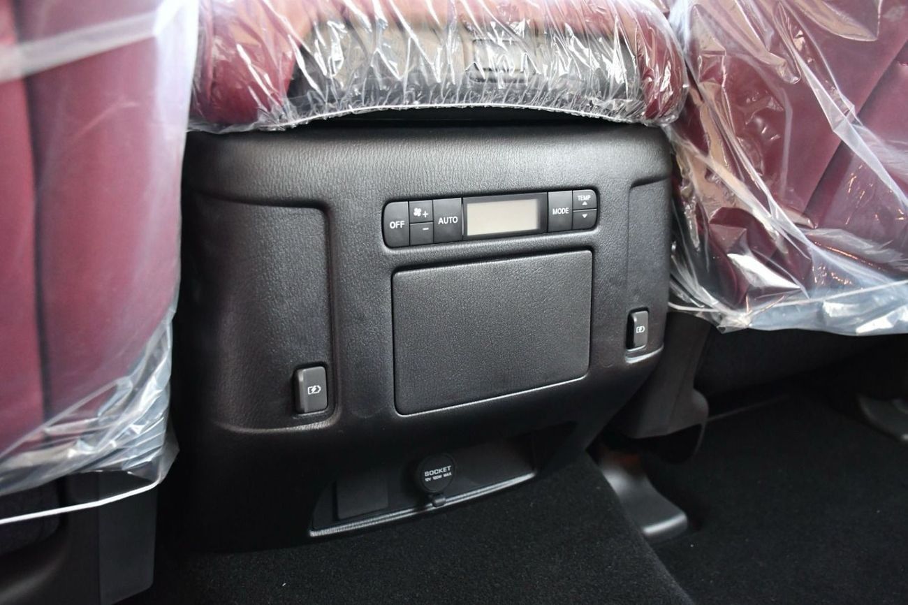 Nissan Patrol Nissan Patrol Platinum 2024 0km  Black / red