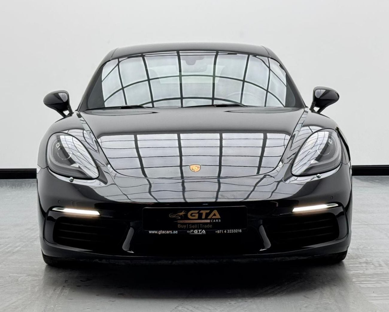 بورش كايمان 718 Std 2.0L A/T 2017 Porsche 718 Cayman, Full Service History, Excellent Condition, GCC