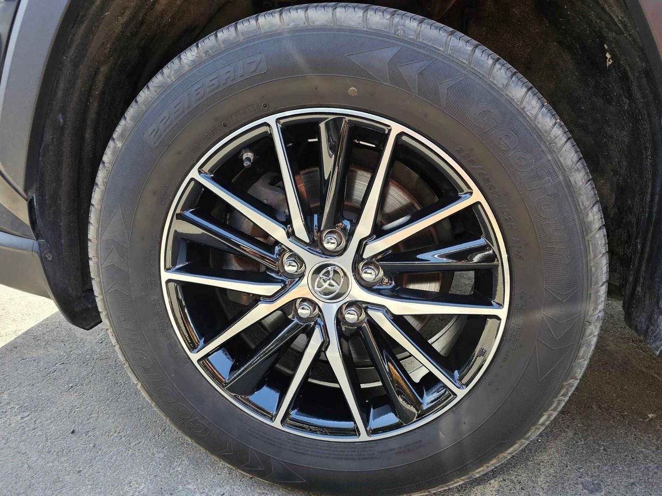 Toyota RAV4 LE/ LEATHER SEATS/ RIMS/ DVD CAMERA/ E BRAKE/ RADAR/ 723 MONTHLY / LOT#005417