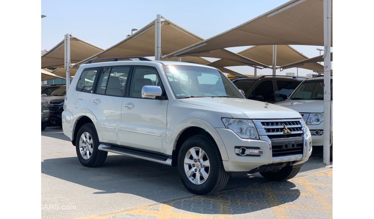 ميتسوبيشي باجيرو Mitsubishi Pajero 2019 V6 3.0L - Sunroof Ref#512