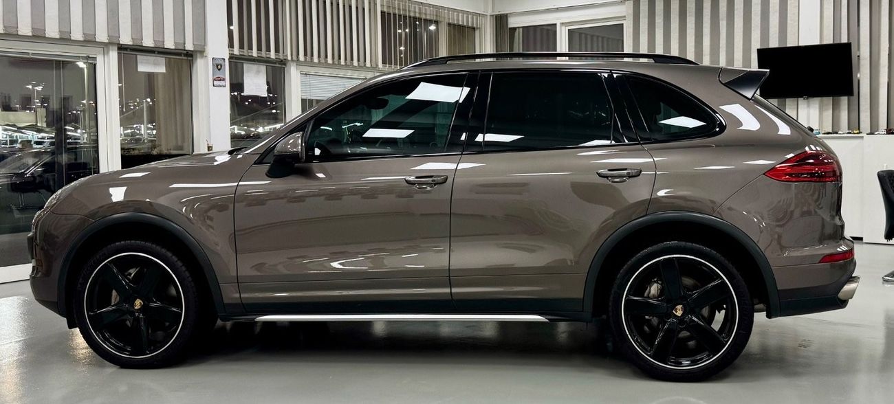 Porsche Cayenne GCC .. FSH .. Original Paint .. S .. Perfect Condition