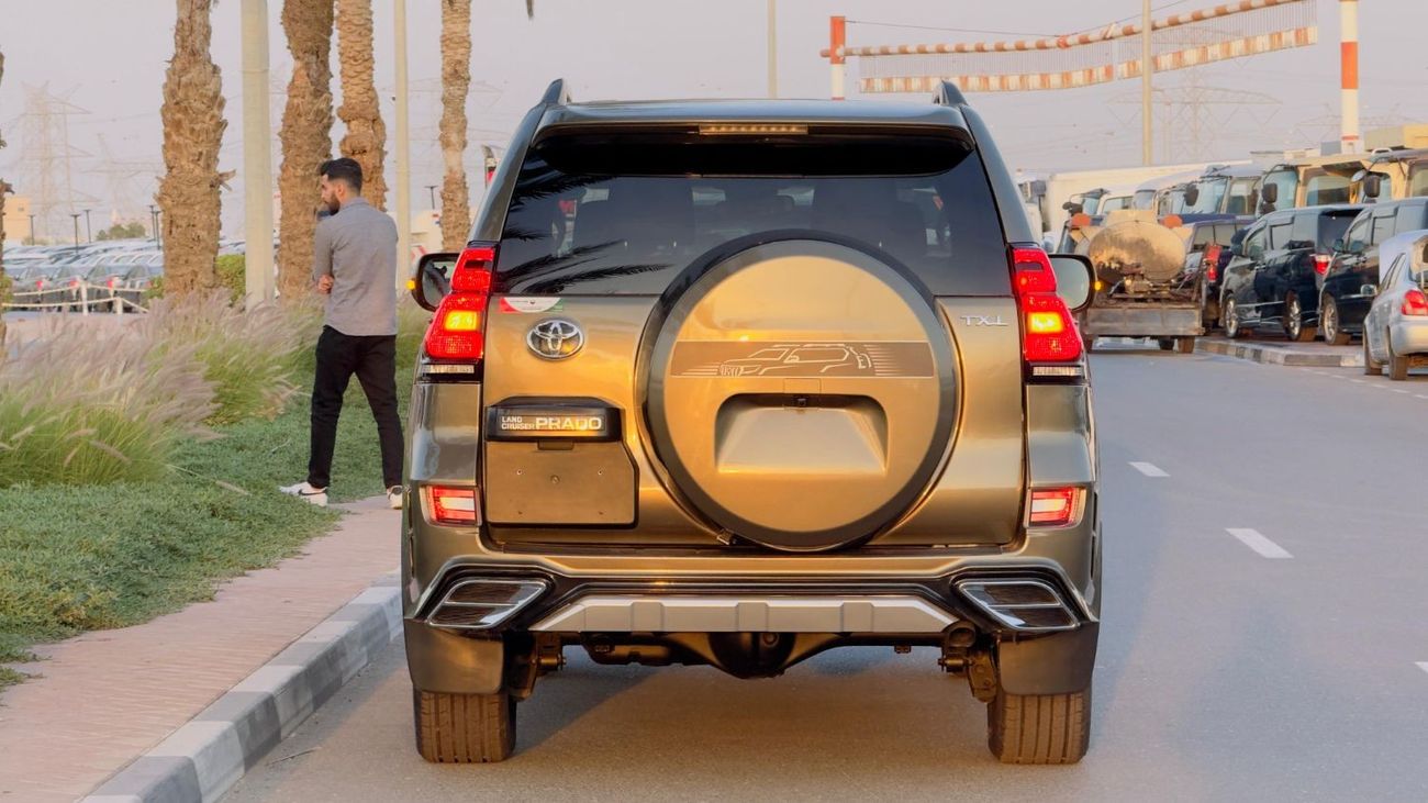 Toyota Prado LIMGENE BODY KIT INSTALLED | RHD | 2018 | SUNROOF | ELECTRIC SEAT