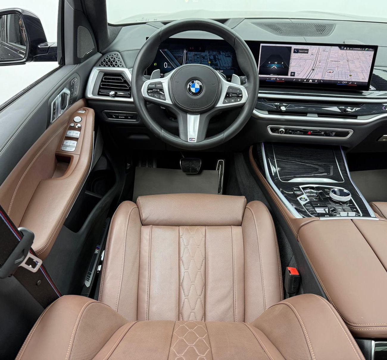 BMW X7 40i 3.0L 2024 BMW X7 xDrive40i M-Sport, 2028 BMW Warranty + Service Pack, Low Km, 7 Seater, Fully Lo