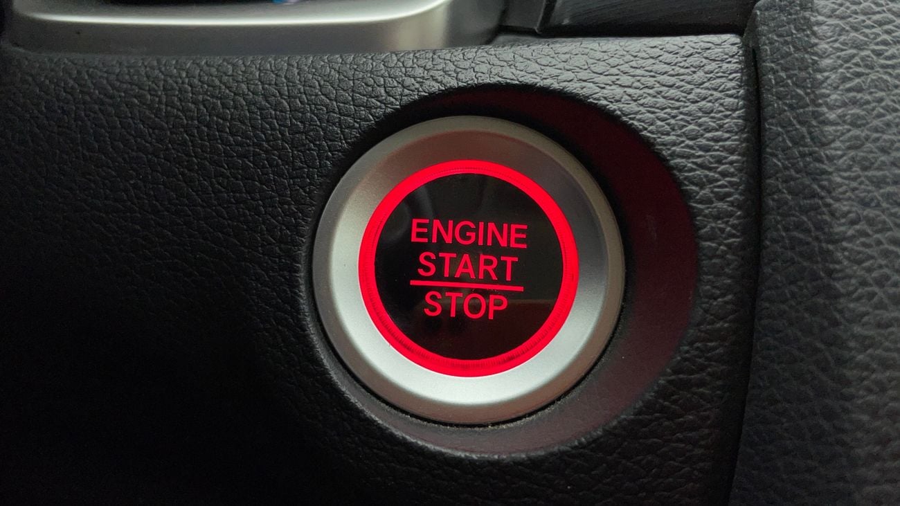 هوندا سيفيك LX 1.6 | بدون دفعة مقدمة | اختبار قيادة مجاني للمنزل