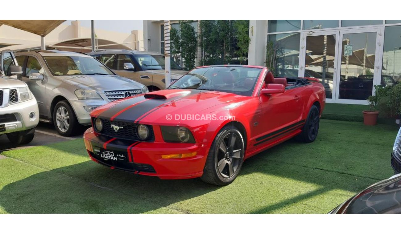 Ford Mustang Gulf 2006 in 8-cylinder condition, in very excellent condition, number one, leather, buying a rear w