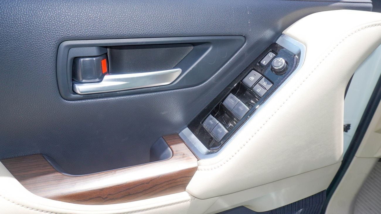 Toyota Land Cruiser GXR 3.5L