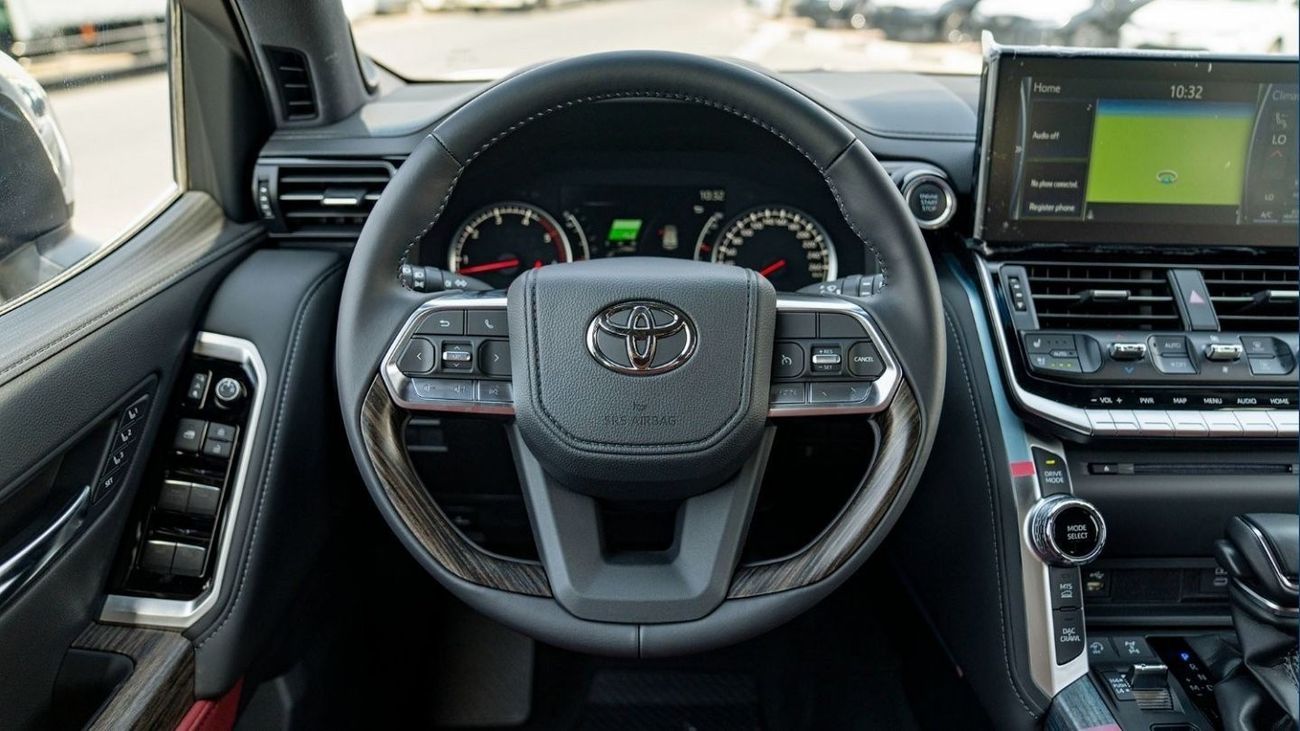 Toyota Land Cruiser 300 VXR V6 3.3L Diesel Brand New