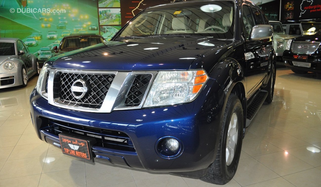 Nissan Pathfinder SE