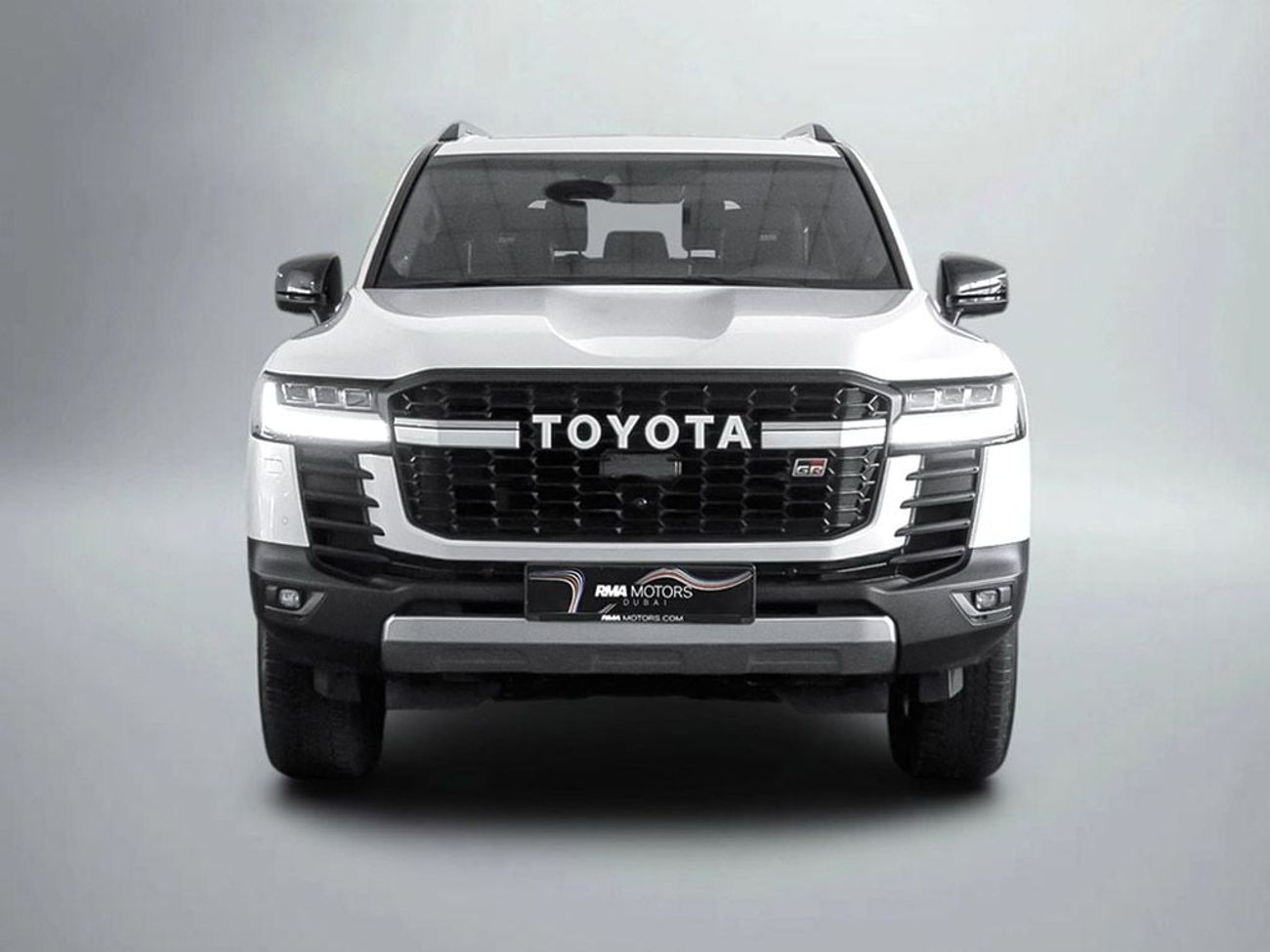 تويوتا لاند كروزر GR Sport