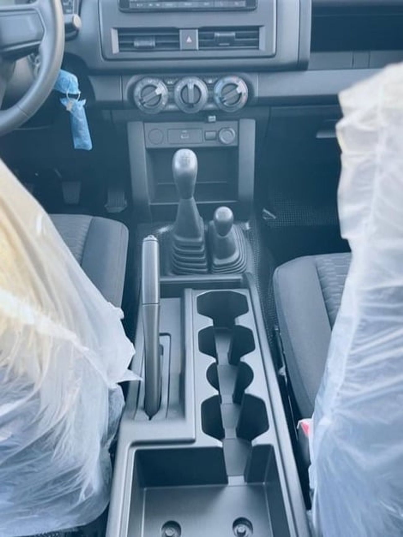 ميتسوبيشي L200 MITSUBISHI L200 GL 2.4L (128 HP) Double Cab Utility
