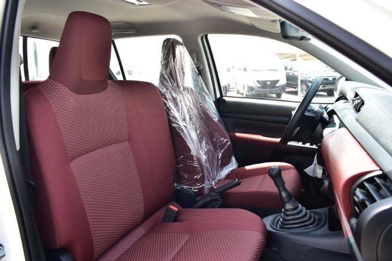 تويوتا هيلوكس GL 2.4L Double Cab Utility