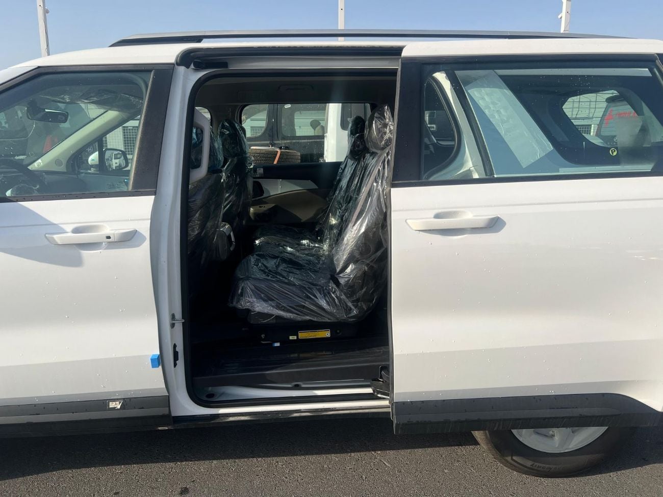 Kia Carnival GDI EX 3.5L 2025-KIA CARNIVAL-BASIC- 3.5L