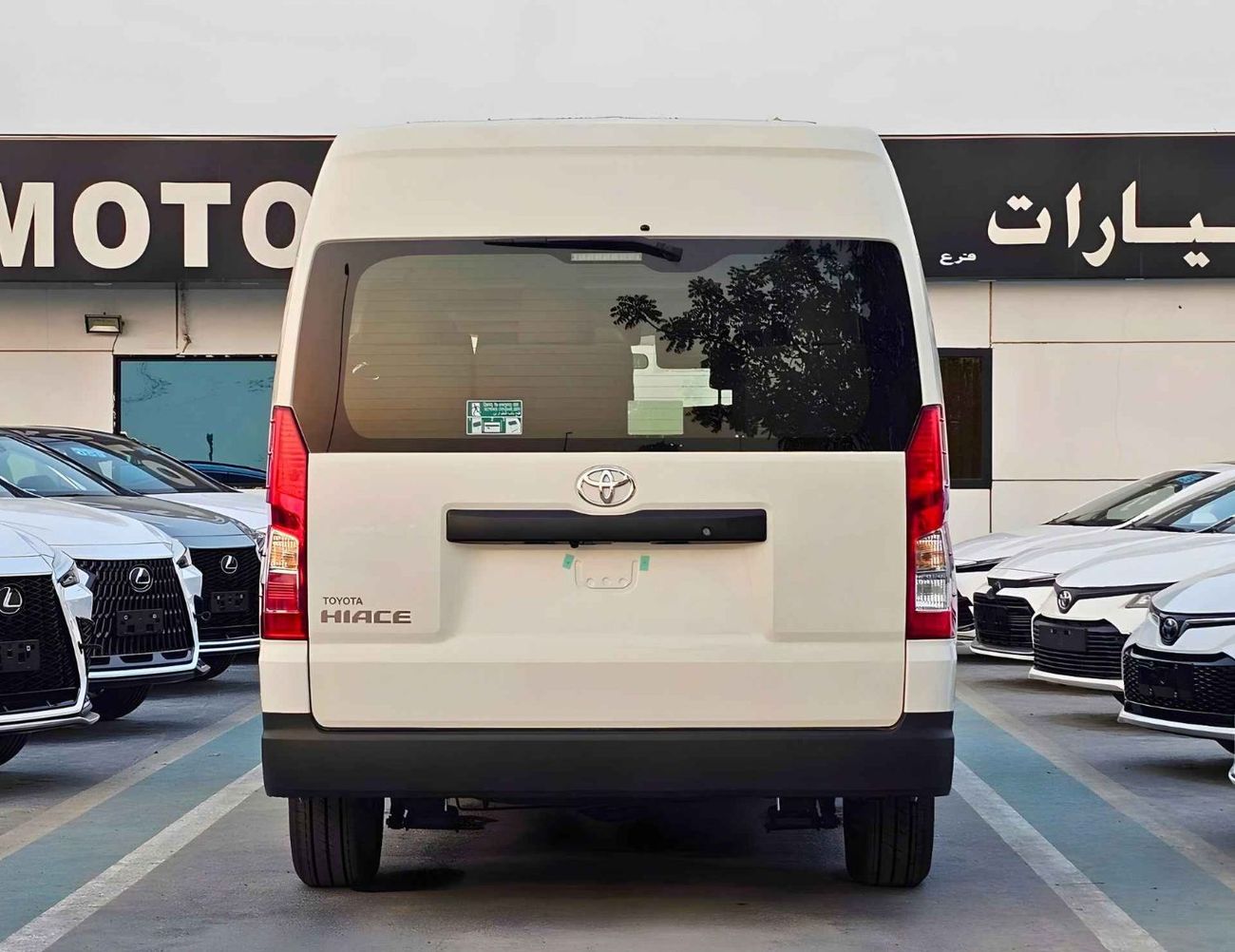 Toyota Hiace HIGHROOF DX PASSENGER / 13 SEATER / 2.8L DIESEL M/T / BLACK BUMPER / CODE# H28PD