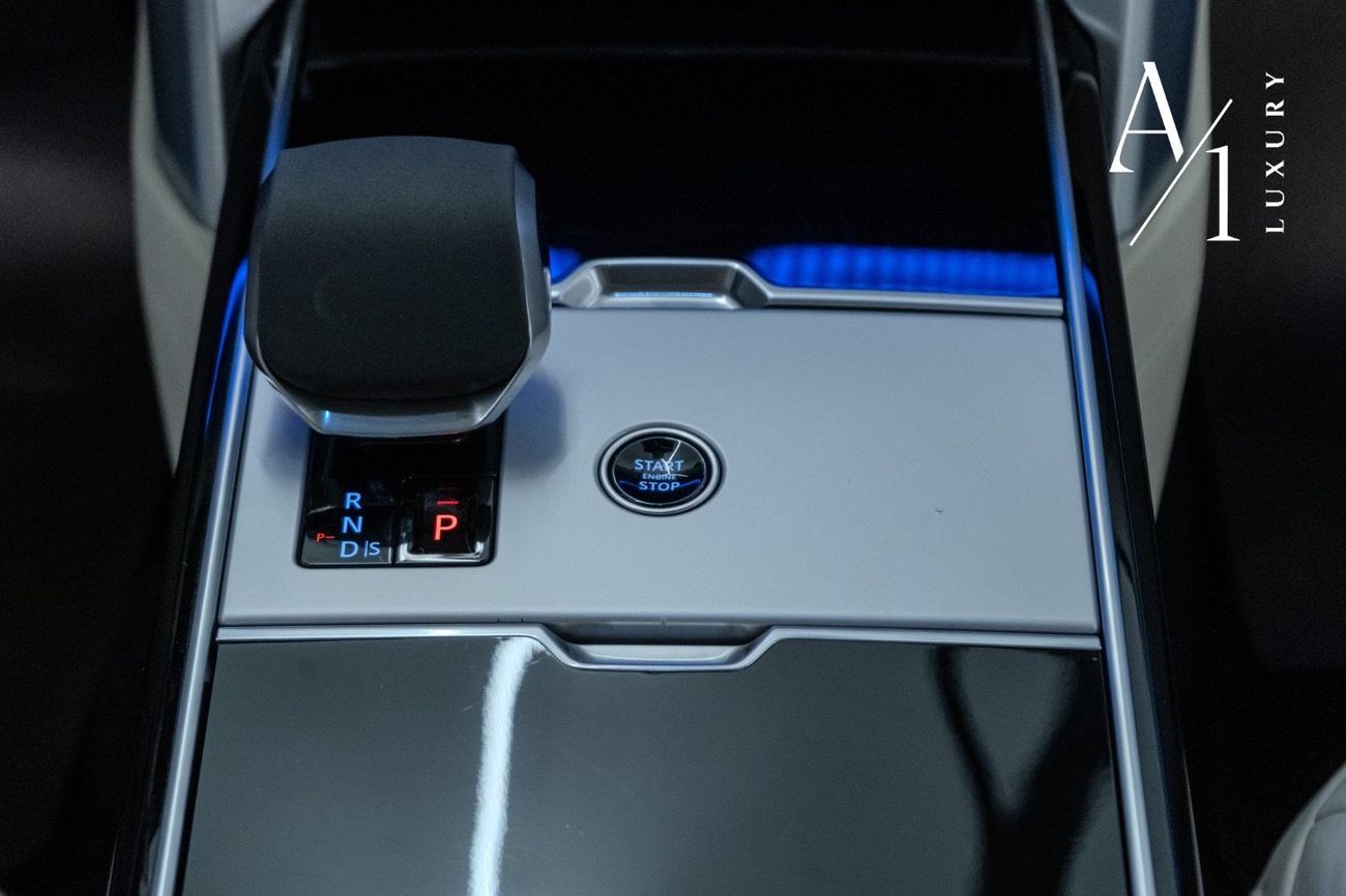 لاند روفر رينج روفر 2024 Range Rover P530, Full Option, With Warranty  Service Contract, GCC Specs