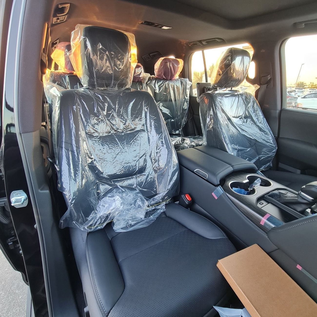 Toyota Land Cruiser 2023 Toyota LC300 3.5L ZX Petrol EU Spec 7 seater