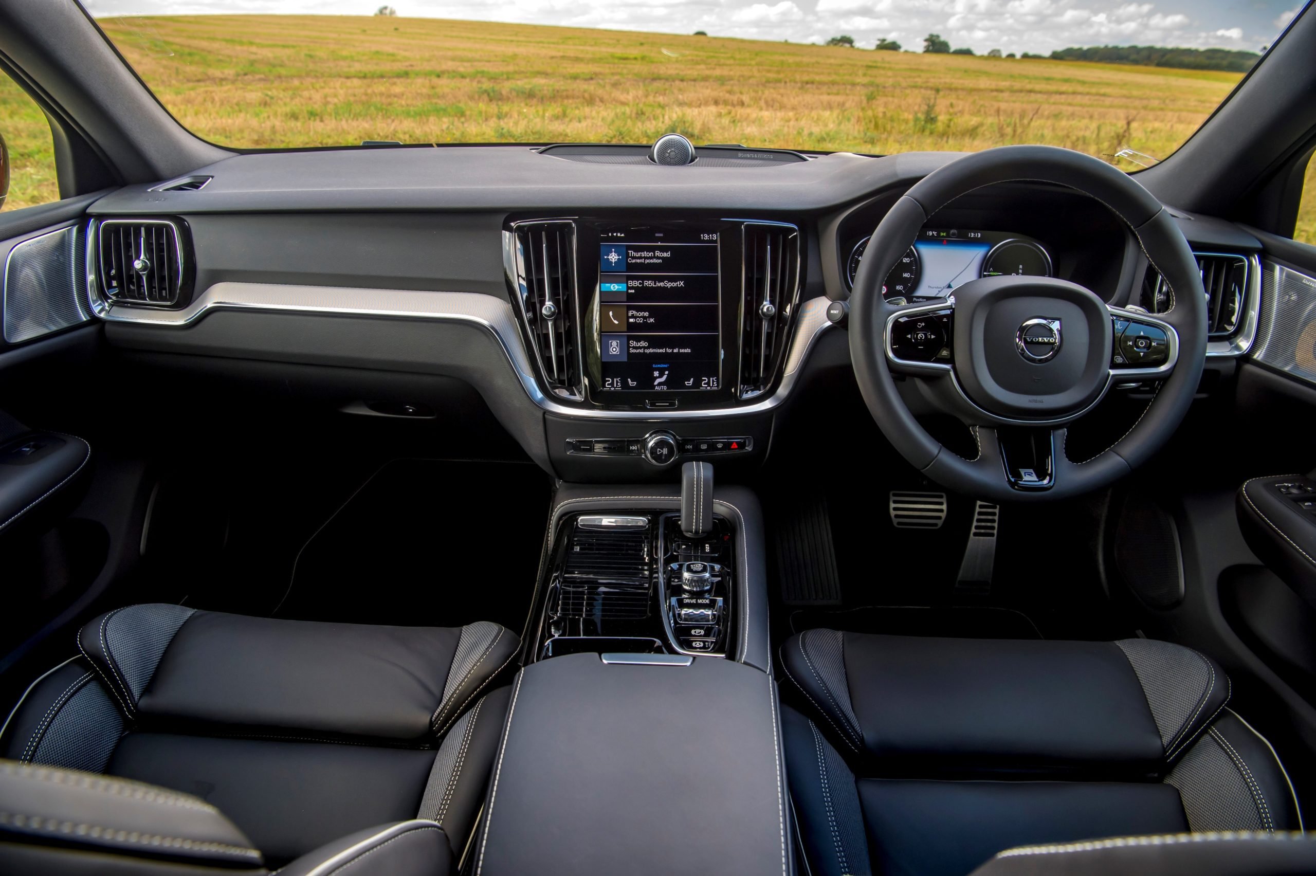 Volvo S60 interior - Cockpit