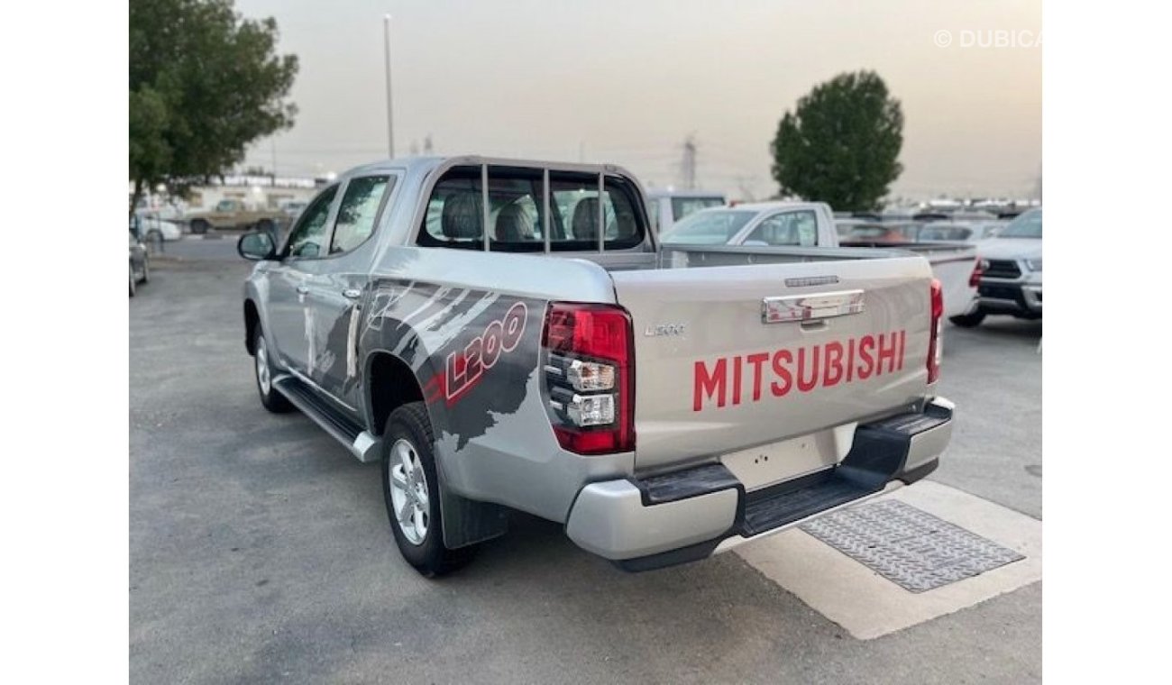 ميتسوبيشي L200 Mitsubishi L200 Prick up Double Cabin 4x4 Diesel Automatic with Chrome package