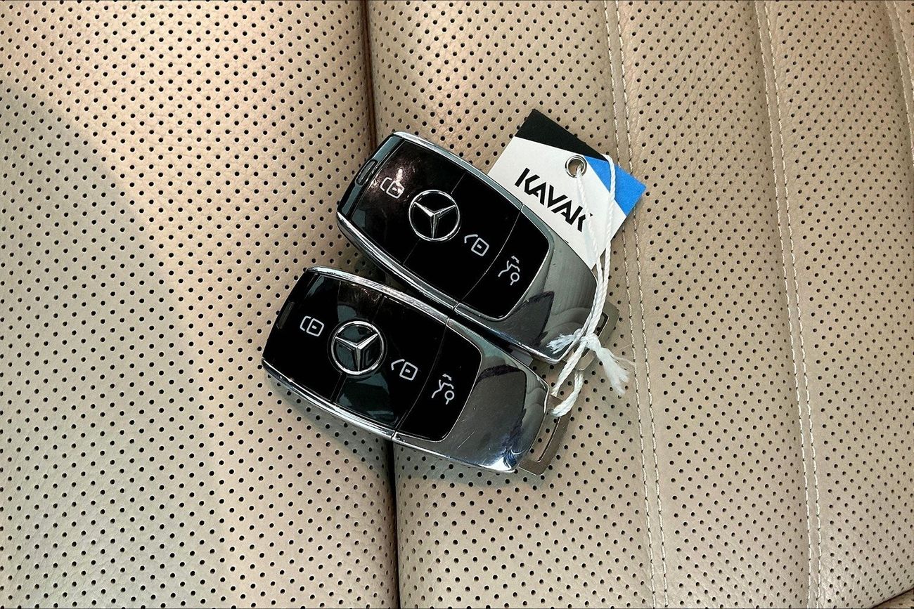 Mercedes-Benz C 200 Premium + (AMG Line)