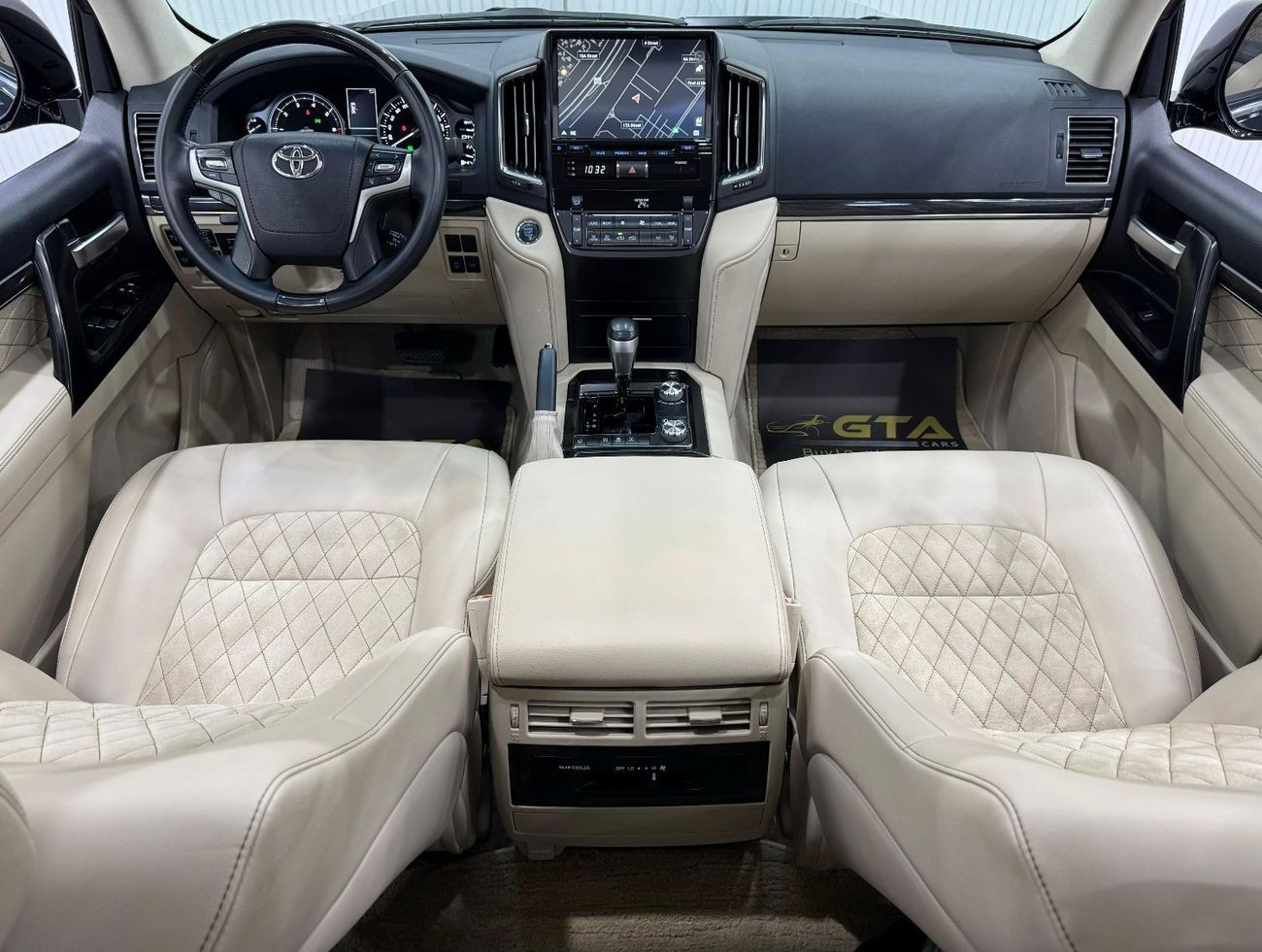 Toyota Land Cruiser GXR 4.0L 2021 Toyota Land Cruiser GXR V6, Warranty, Full Toyota Service History, Excellent Condition