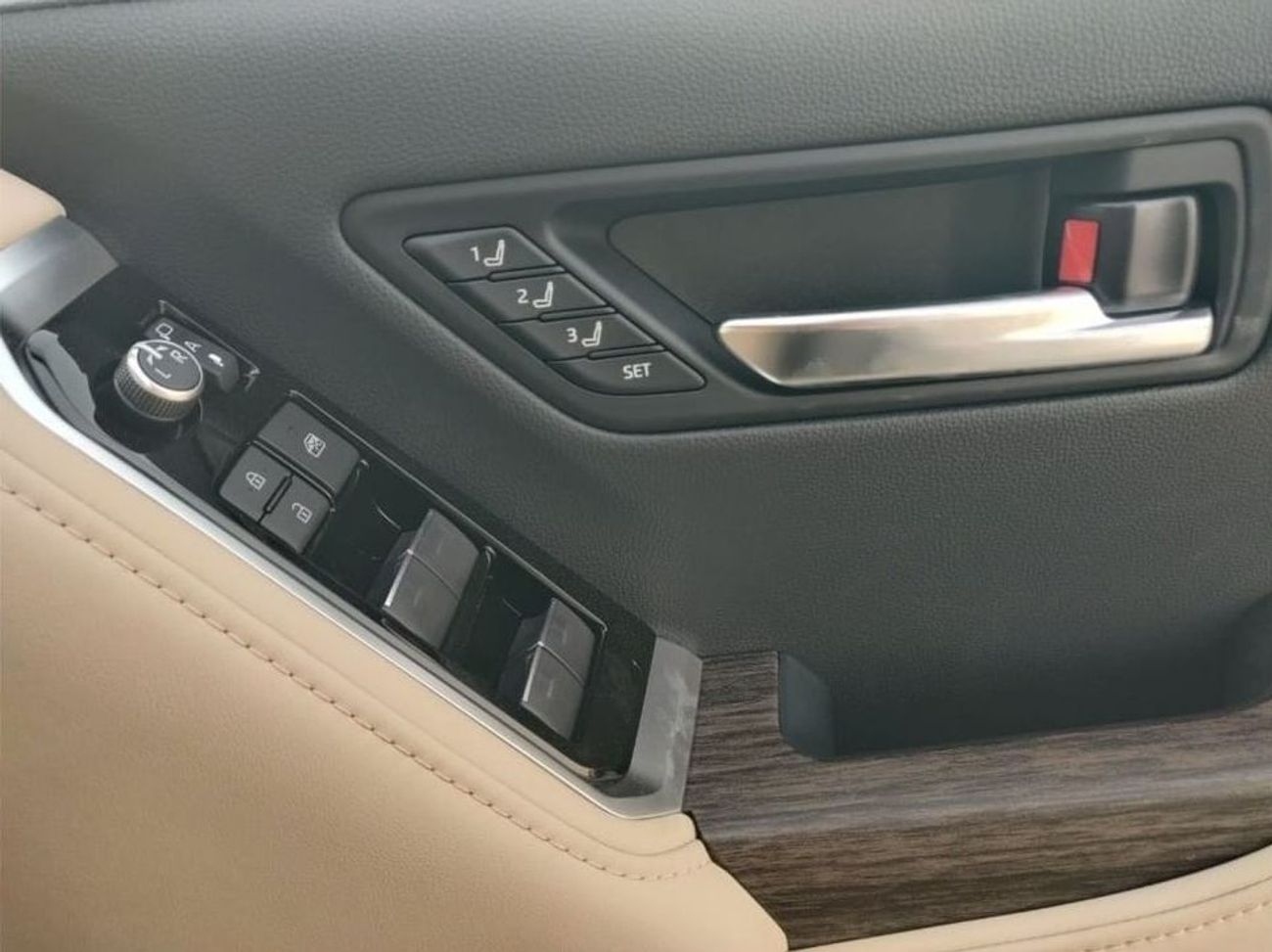 تويوتا لاند كروزر LAND CRUISER RHD SAHARA