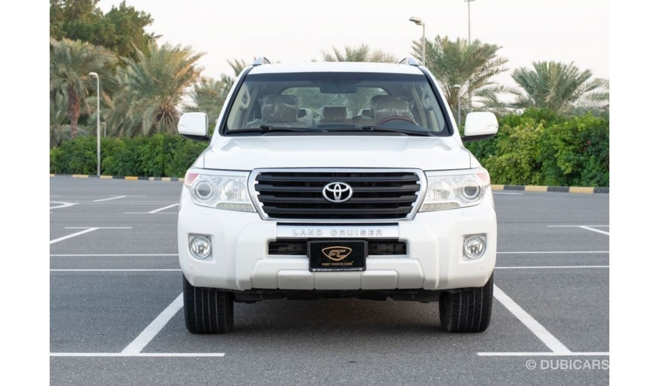 Toyota Land Cruiser 2012 | TOYOTA LAND CRUISER | GXR 4WD 4.6L V8 | GCC SPECS | T11153