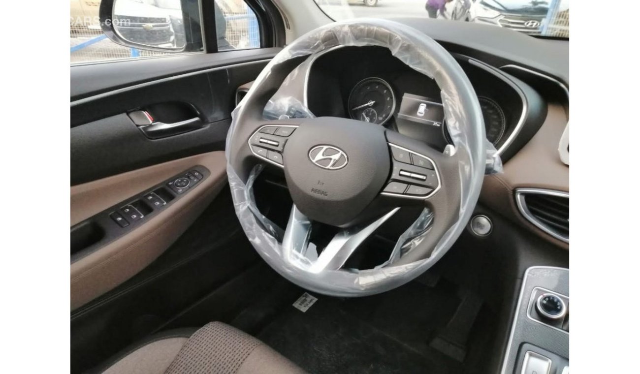 هيونداي سانتا في v4  with bust start  and panoramic sun roof electric seats