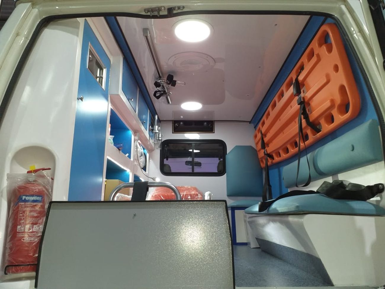 تويوتا لاند كروزر 70 2025 Toyota Land Cruiser LC 78 3doors 4.2L Diesel V6 (Ambulance)