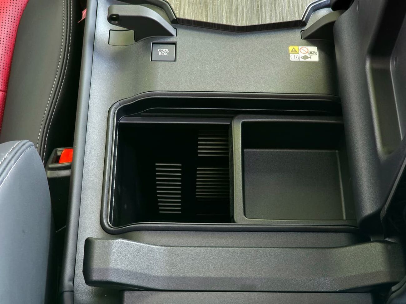 Toyota Land Cruiser TOYOTA LANDCRUISER LC300 DIESEL 3.3L - TWEEN TURBO - VXR - RADAR - FULLY LOADED - 2025 MODEL - BLACK