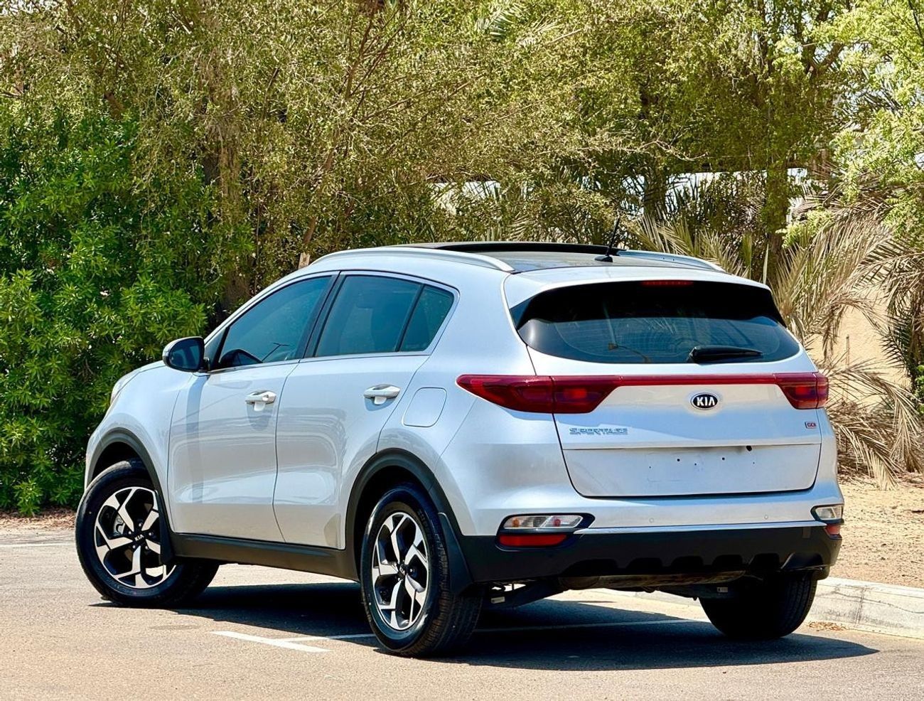 كيا سبورتيج Top 1.6L 920-Monthly l GCC l Panoramic, Cruise, 1.6L l Accident Free