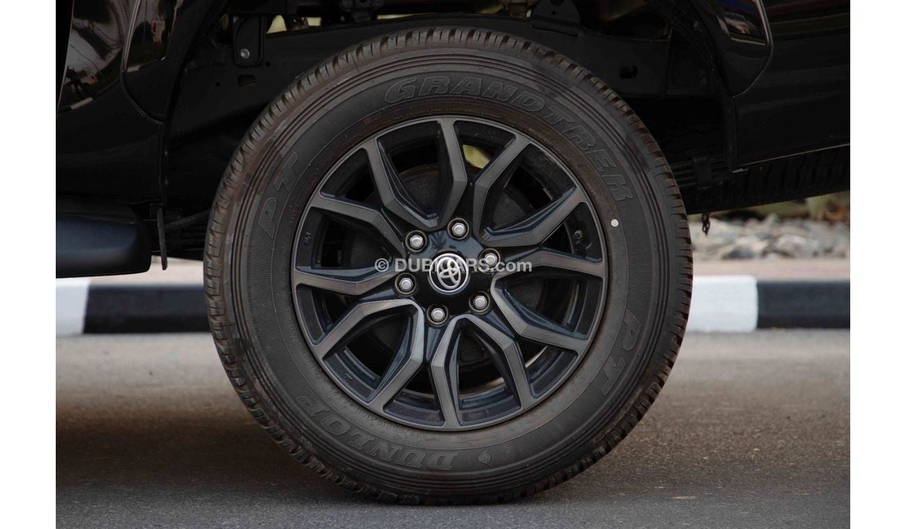 تويوتا هيلوكس 2023 Toyota Hilux 4x4 DC 2.8 GR Sport Diesel Automatic - Black inside black