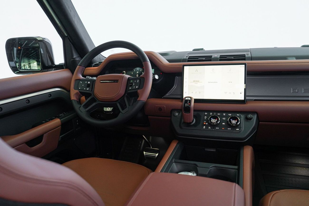 Land Rover Defender 110 P635 OCTA V8