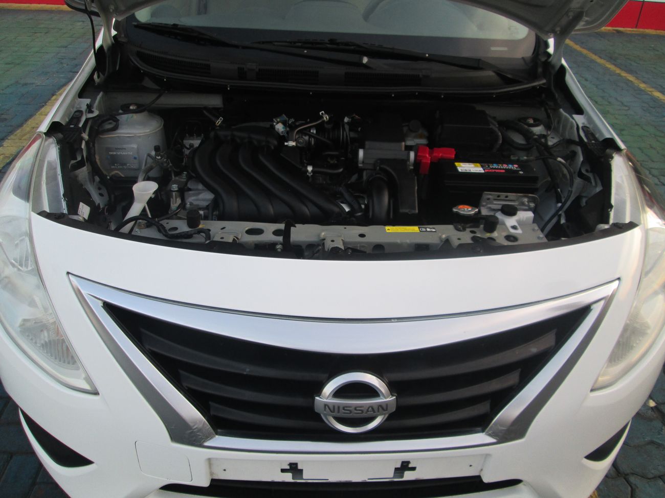 نيسان صني 1.5L New Condition Excellent Drive GCC