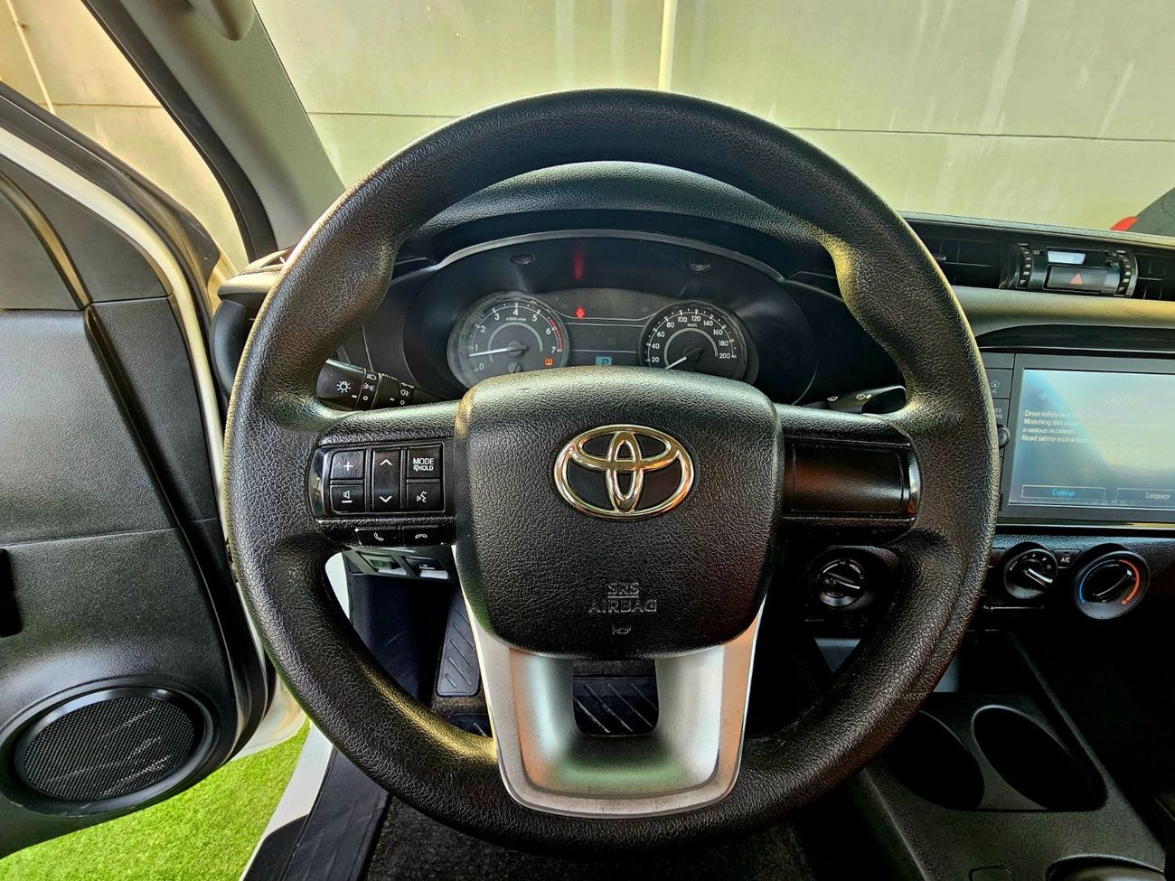 Toyota Hilux PATROL/ AUTO GEAR/ WIDE BODY / AUTO WINDOWS / FULL OPTION