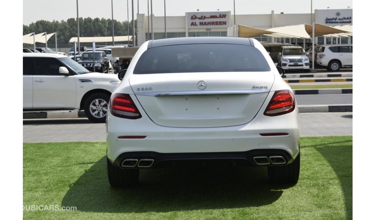 مرسيدس بنز E300 وارد كندا AMG بانوراما كاملة المواصفات الوان داخلية متعتعددة ساعات ديجتال