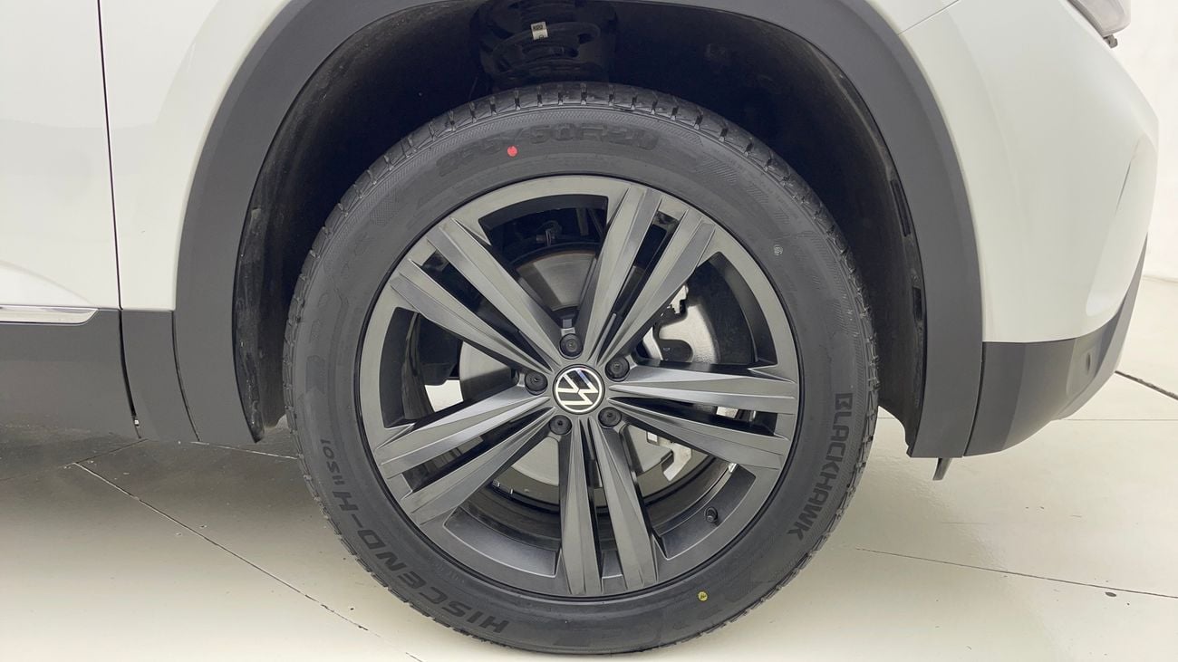 Volkswagen Teramont Comfortline 3.6L 2023 COMFORTLINE | AED 1769/Month | 0 DP | 30 Day Return | Warranty | Service Histo