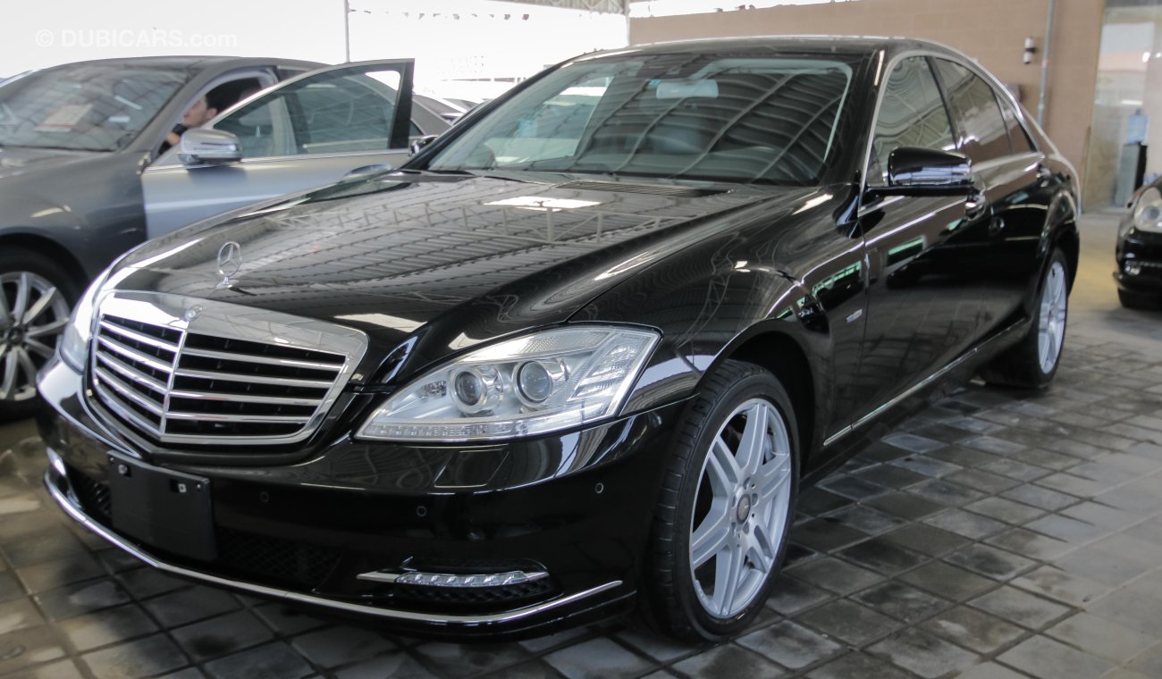 Mercedes-Benz S 350 With S550 Badge