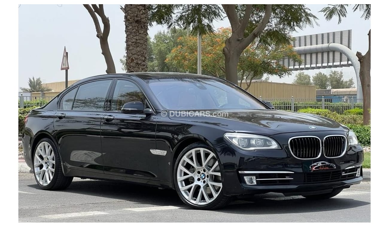 BMW 750Li UAE Edition BMW 750LI 2014 GCC INDIVIDUAL TOP RANGE SERVICE HISTORY IN PERFECT CONDITION