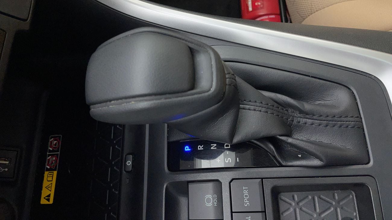 تويوتا راف ٤ VX 2.5 | بدون دفعة مقدمة | اختبار القيادة في المنزل