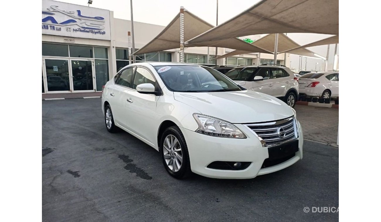 Nissan Sentra ACCIDENTS FREE /  CAR IS IN PERFECT CONDITION INSIDE OUT