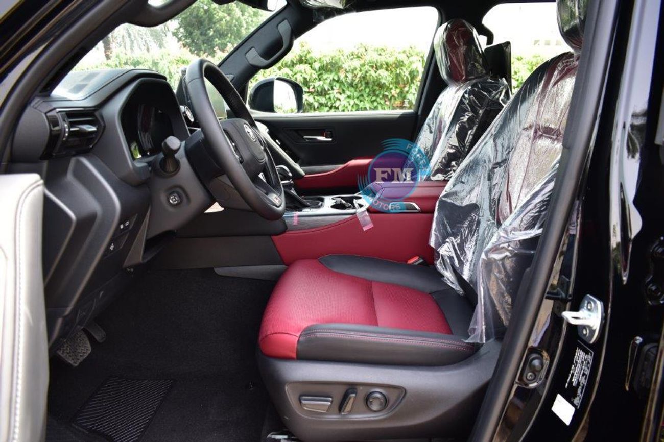 تويوتا لاند كروزر 300 GR-S 3.5 L Hybrid V6 7 Seat Automatic