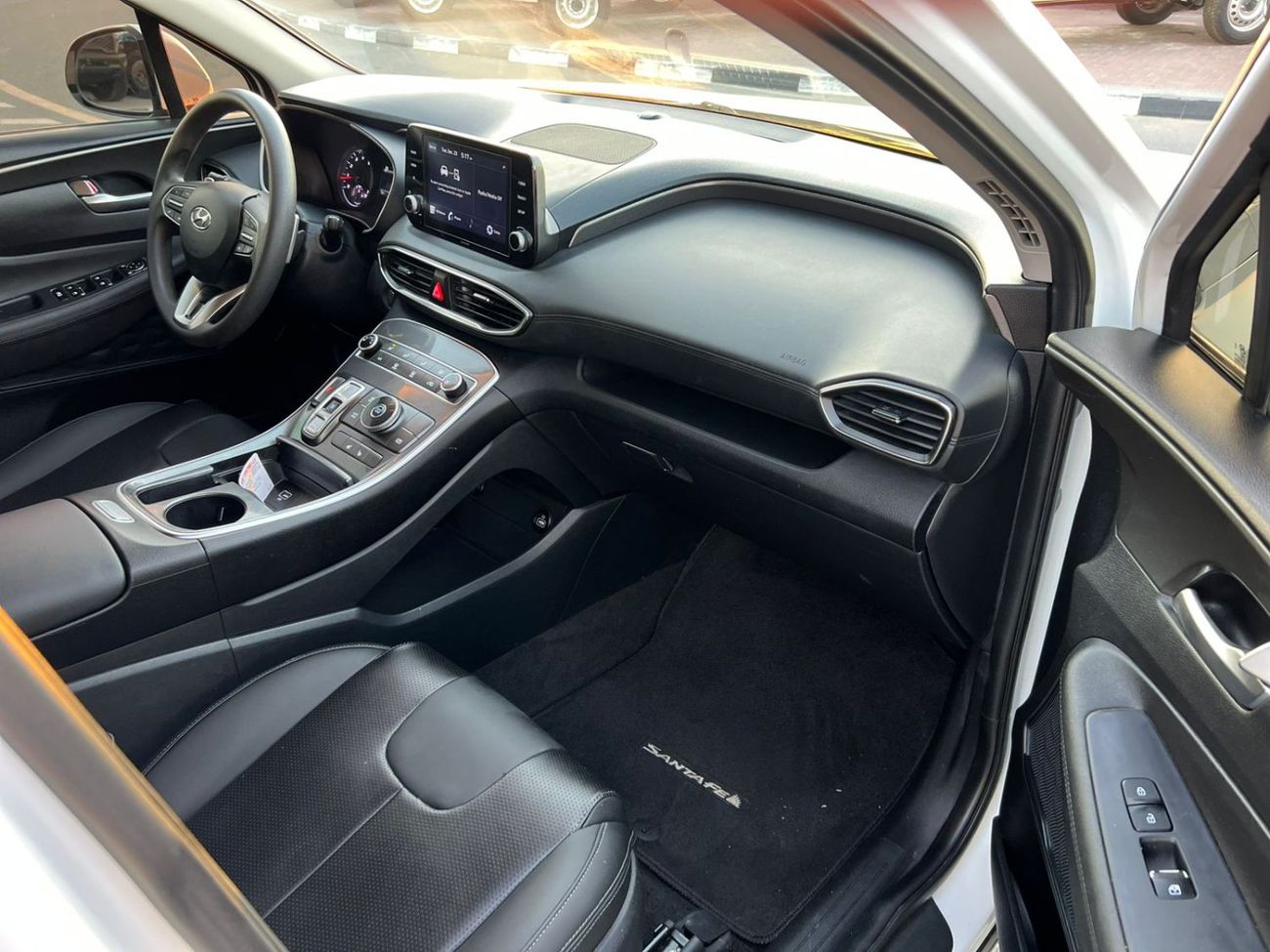 Hyundai Santa Fe 2022 Hyundai Santafe SEL  2.4L V4 - Rear Camera & Sensor - Leather Seats -