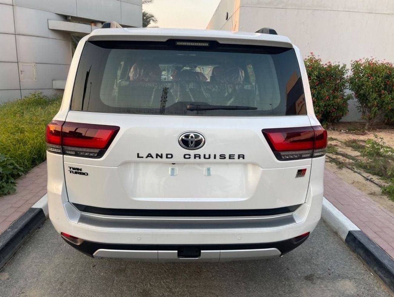 Toyota Land Cruiser GR-S 3.3L