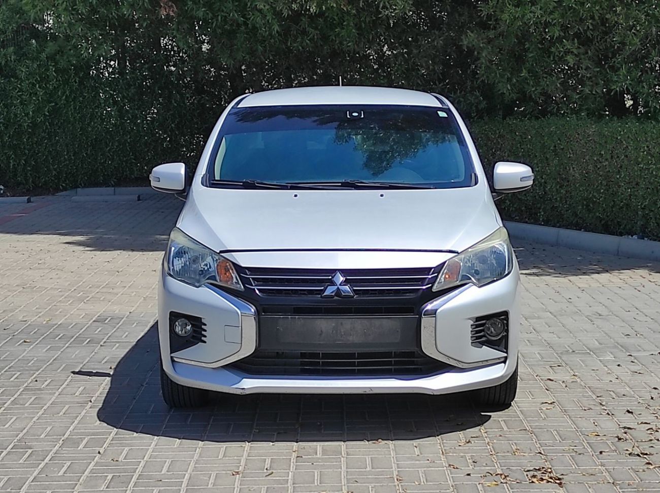 Mitsubishi Attrage GLX Premium 1.2L Mitsubishi Atrage 2021 1.2 full automatic Gcc