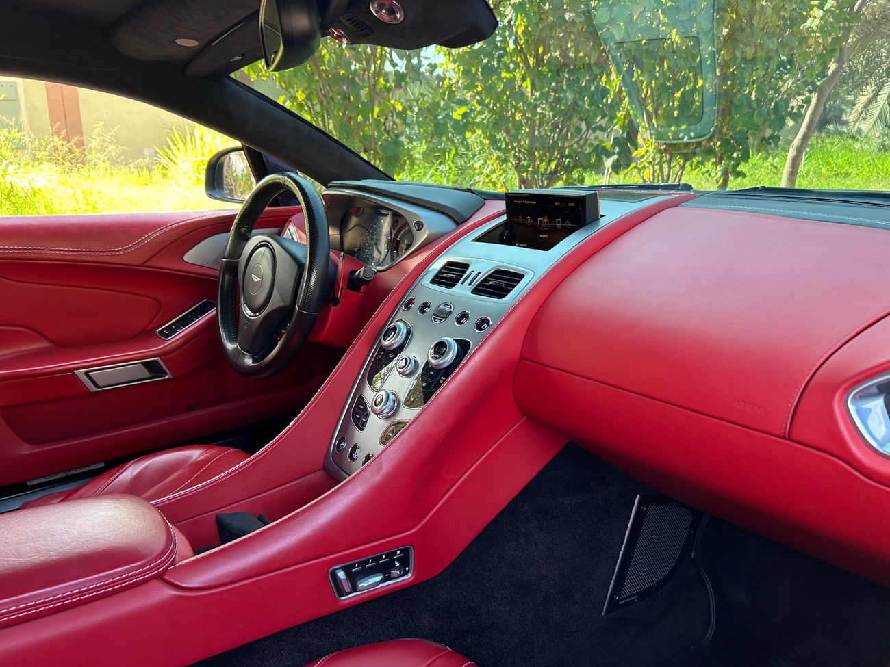 Aston Martin Vanquish