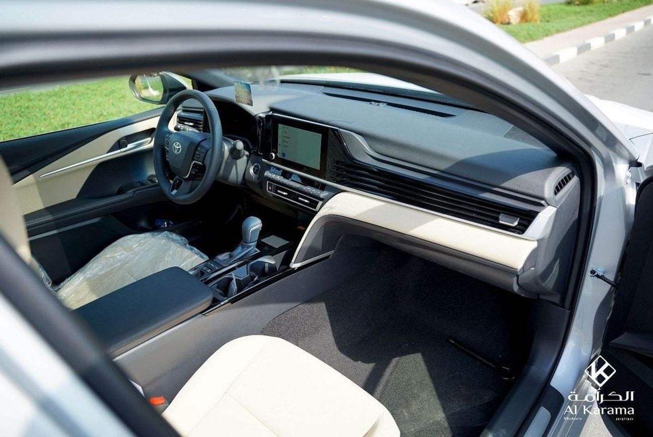 Toyota Camry Toyota Camry LE | 2.5L Hybrid | Panoramic Roof | Power Seat | Rear Camera