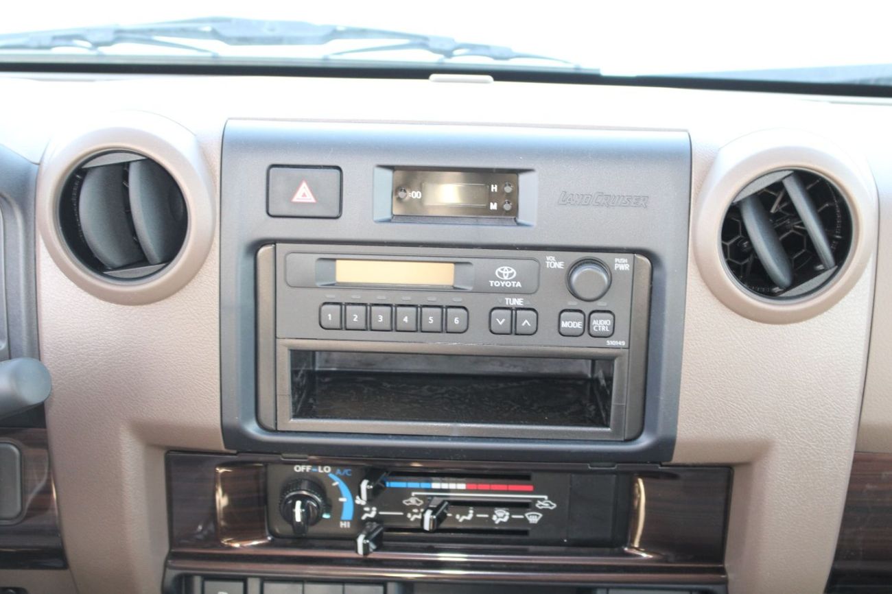 تويوتا لاند كروزر 70 TOYOTA LANDCRUISER 78 2.8L DIESEL GRADE E MANUAL