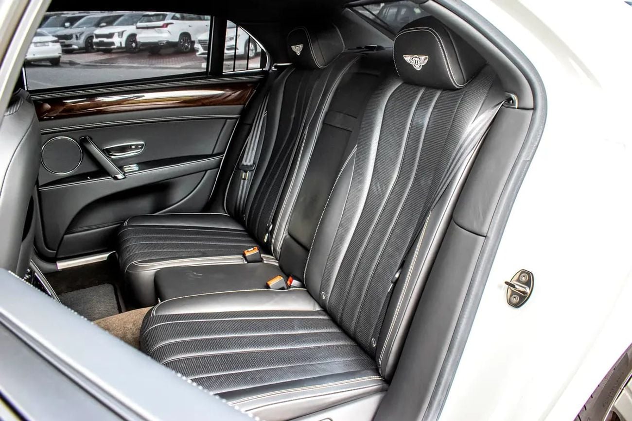 بنتلي فلاينج سبور SUPER CLEAN - ONLY 50,000 KM