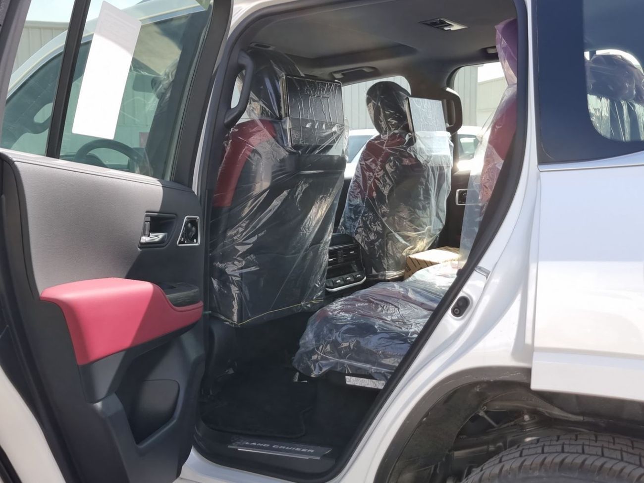 Toyota Land Cruiser LC 300 3.3L DIESEL VXR 7 SEATER FULL OPTION WITH AEROW  KIT